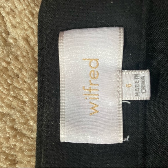 Aritzia Wilfred skirt - Picture 3 of 3